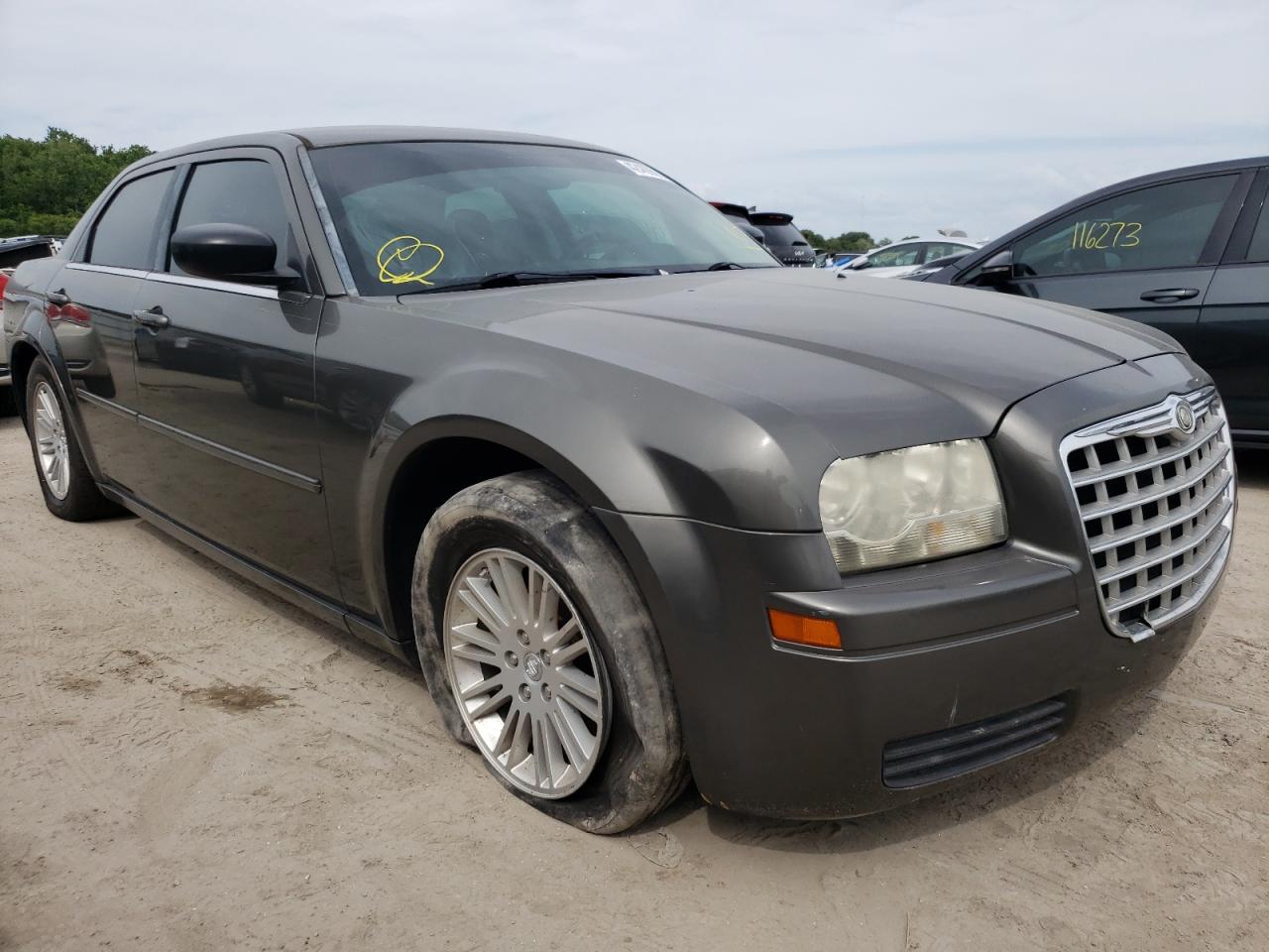 Photo 9 from auction – 2009 CHRYSLER 300 LX with VIN 2C3LA43D39H608351