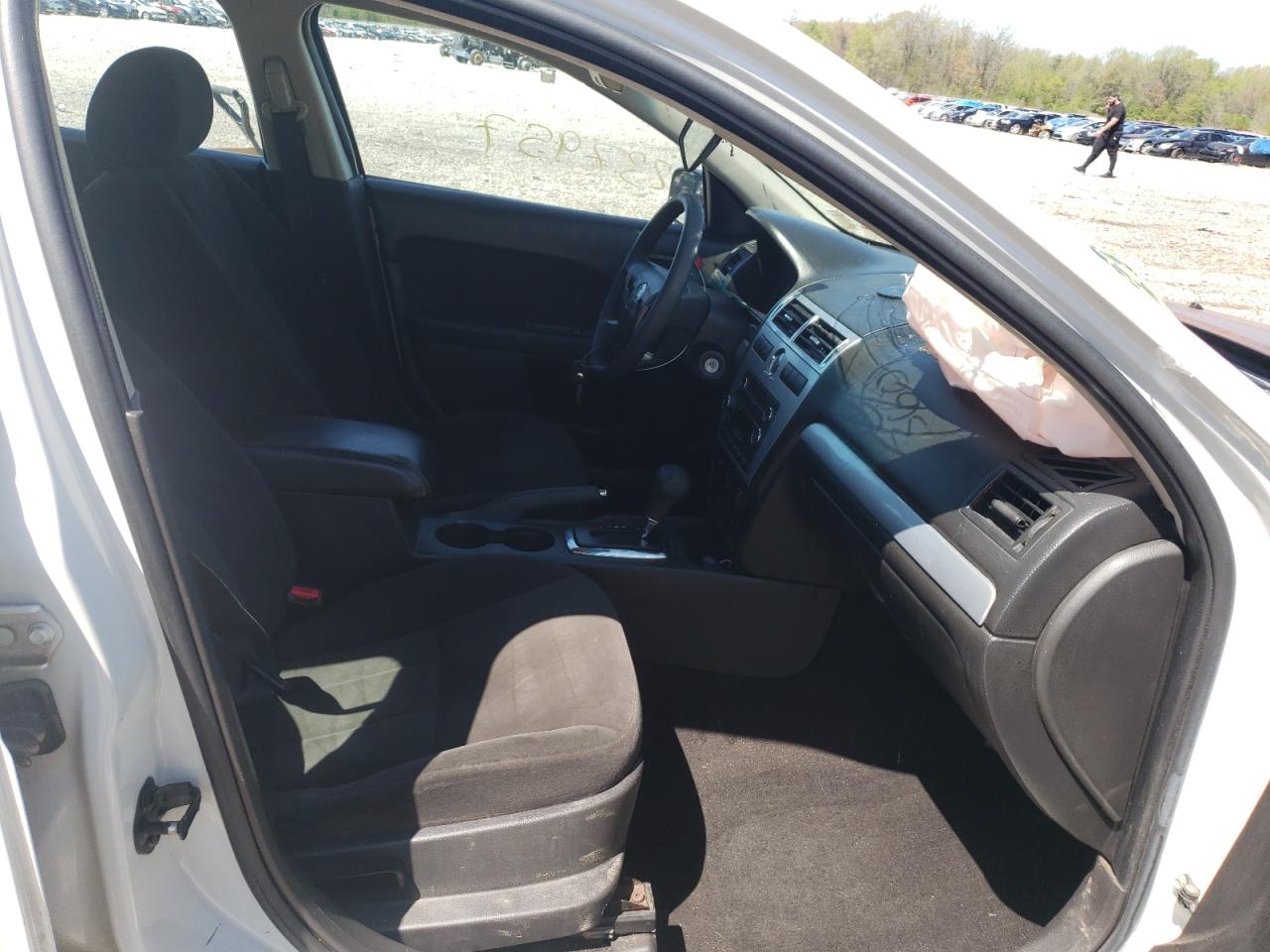 Photo 5 from auction – 2008 MERCURY MILAN with VIN 3MEHM07118R647068