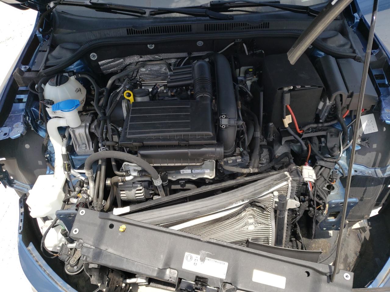 Photo 7 from auction – 2017 VOLKSWAGEN JETTA S with VIN 3VW2B7AJ9HM261832