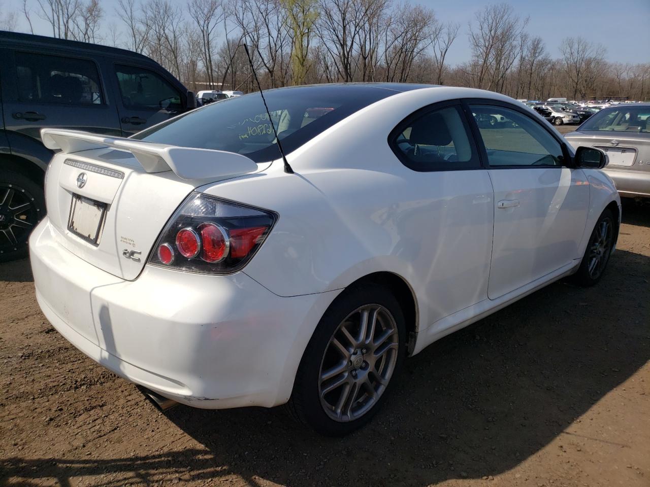 Photo 4 from auction – 2010 TOYOTA SCION TC with VIN JTKDE3B7XA0311427