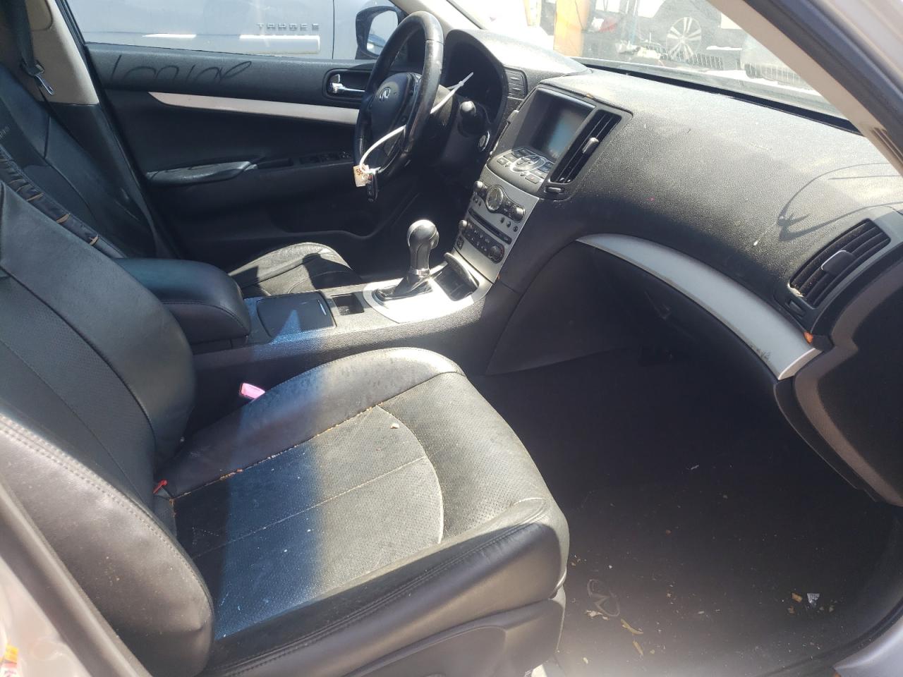 Photo 5 from auction – 2009 INFINITI G37 BASE with VIN JNKCV61E19M010343
