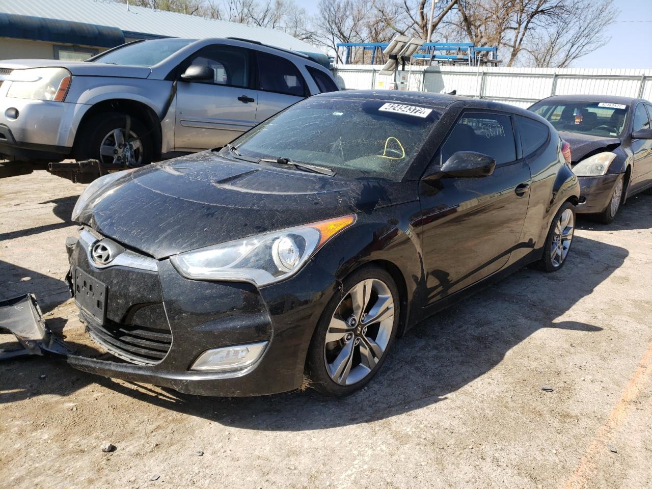 Photo 2 from auction – 2013 HYUNDAI VELOSTER with VIN KMHTC6AD4DU086562