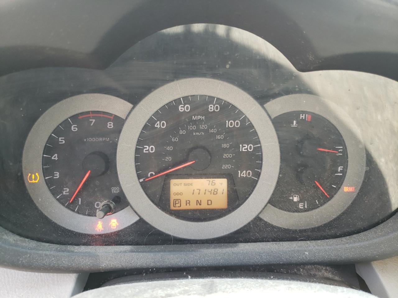 Photo 8 from auction – 2007 TOYOTA RAV4 with VIN JTMBD33VX75097260