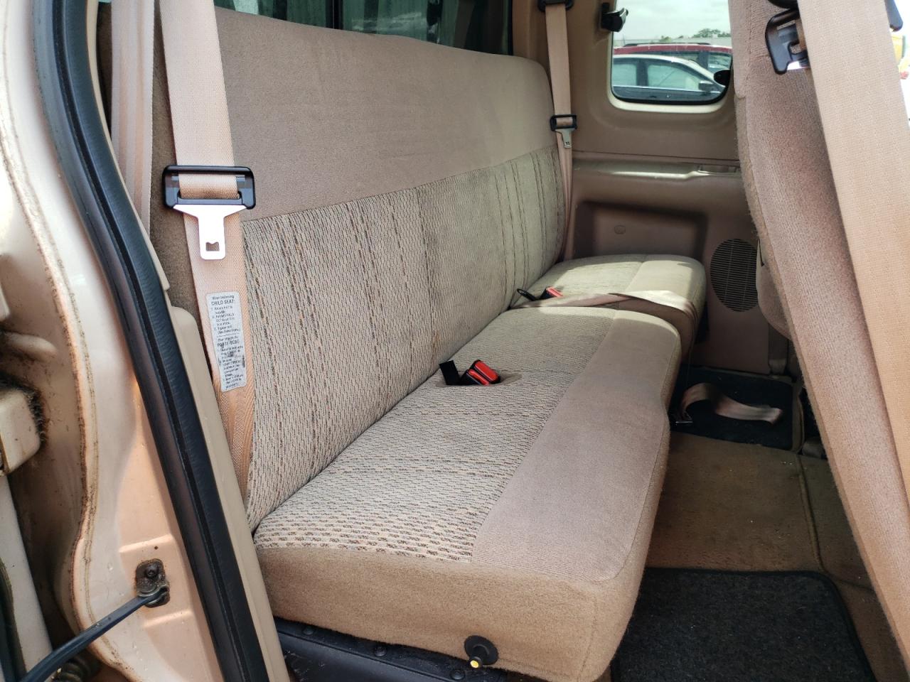 Photo 6 from auction – 1998 FORD F150 with VIN 2FTZX1769WCA41375