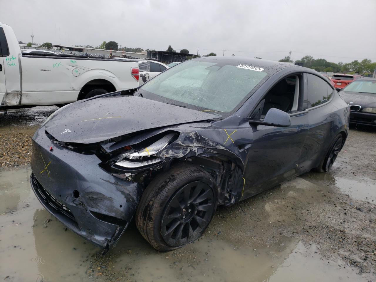 Фото 2 с аукциона – 2021 TESLA MODEL Y с VIN 5YJYGDEE3MF241522