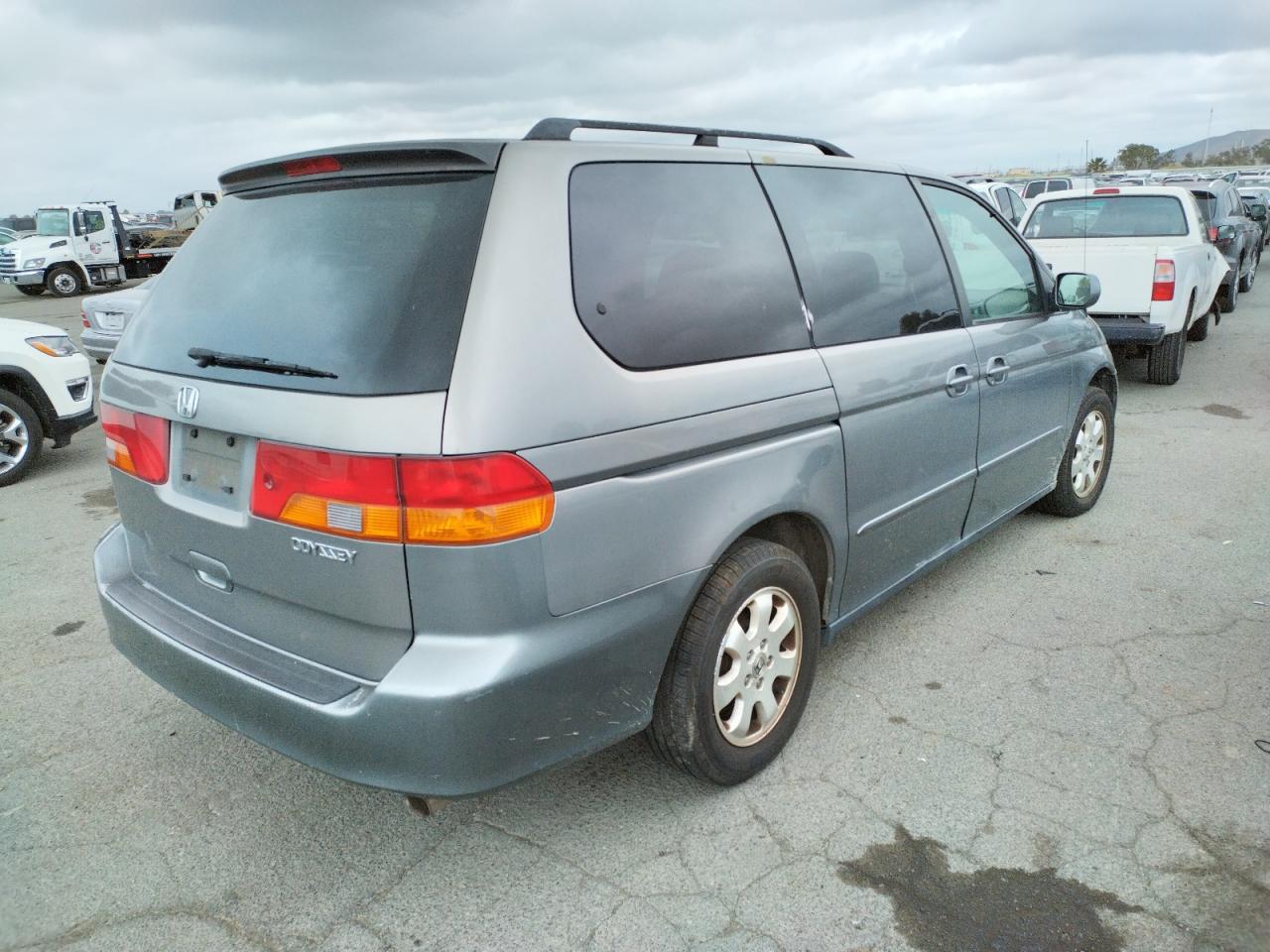 Photo 4 from auction – 2002 HONDA ODYSSEY EX with VIN 5FNRL18602B020928