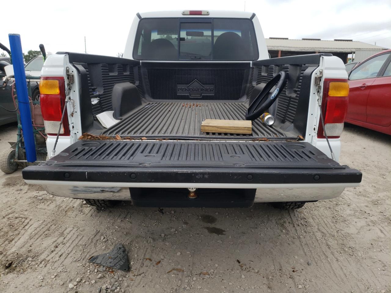 Photo 6 from auction – 1999 FORD RANGER with VIN 1FTYR10C3XPB89088