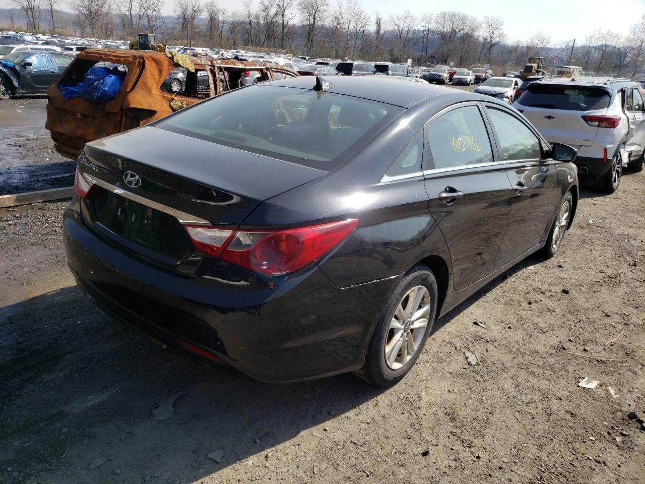 Photo 4 from auction – 2011 HYUNDAI SONATA with VIN 5NPEB4AC7BH158096