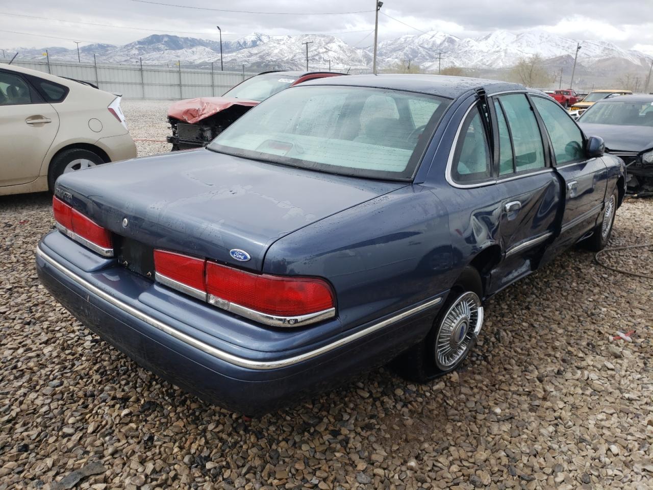 Photo 4 from auction – 1997 FORD CROWN VICT with VIN 2FALP73W4VX222802
