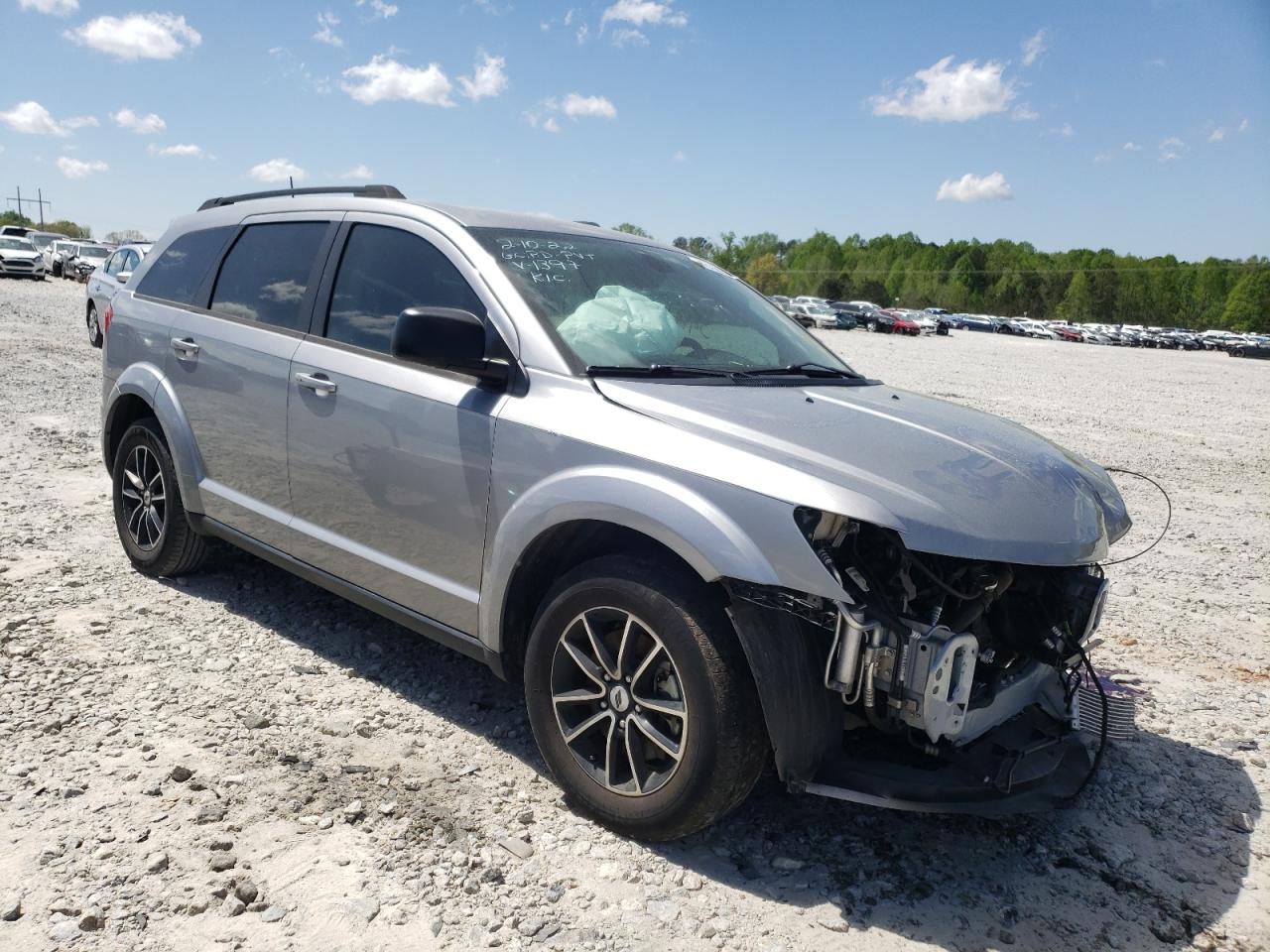 DODGE JOURNEY SE 2018 with VIN 3C4PDCAB3JT521397 - Photo from auction