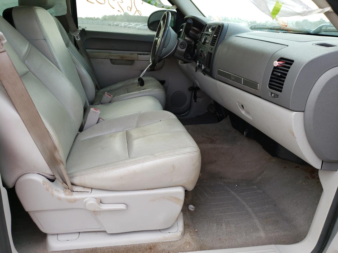 Photo 5 from auction – 2013 CHEVROLET SILVERADO with VIN 3GCPKSE72DG102444
