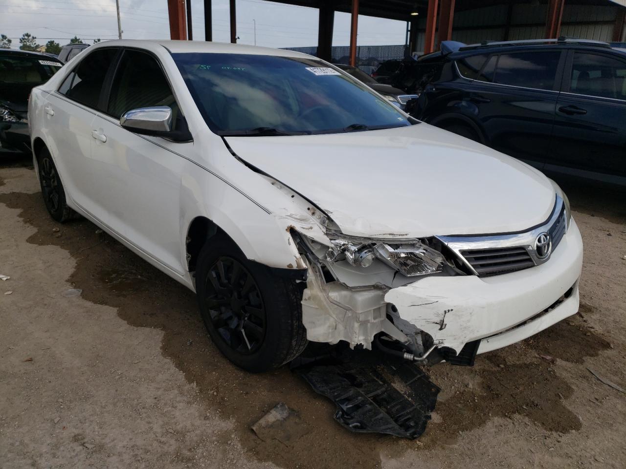 Photo 1 from auction – 2014 TOYOTA CAMRY L with VIN 4T1BF1FK2EU856045
