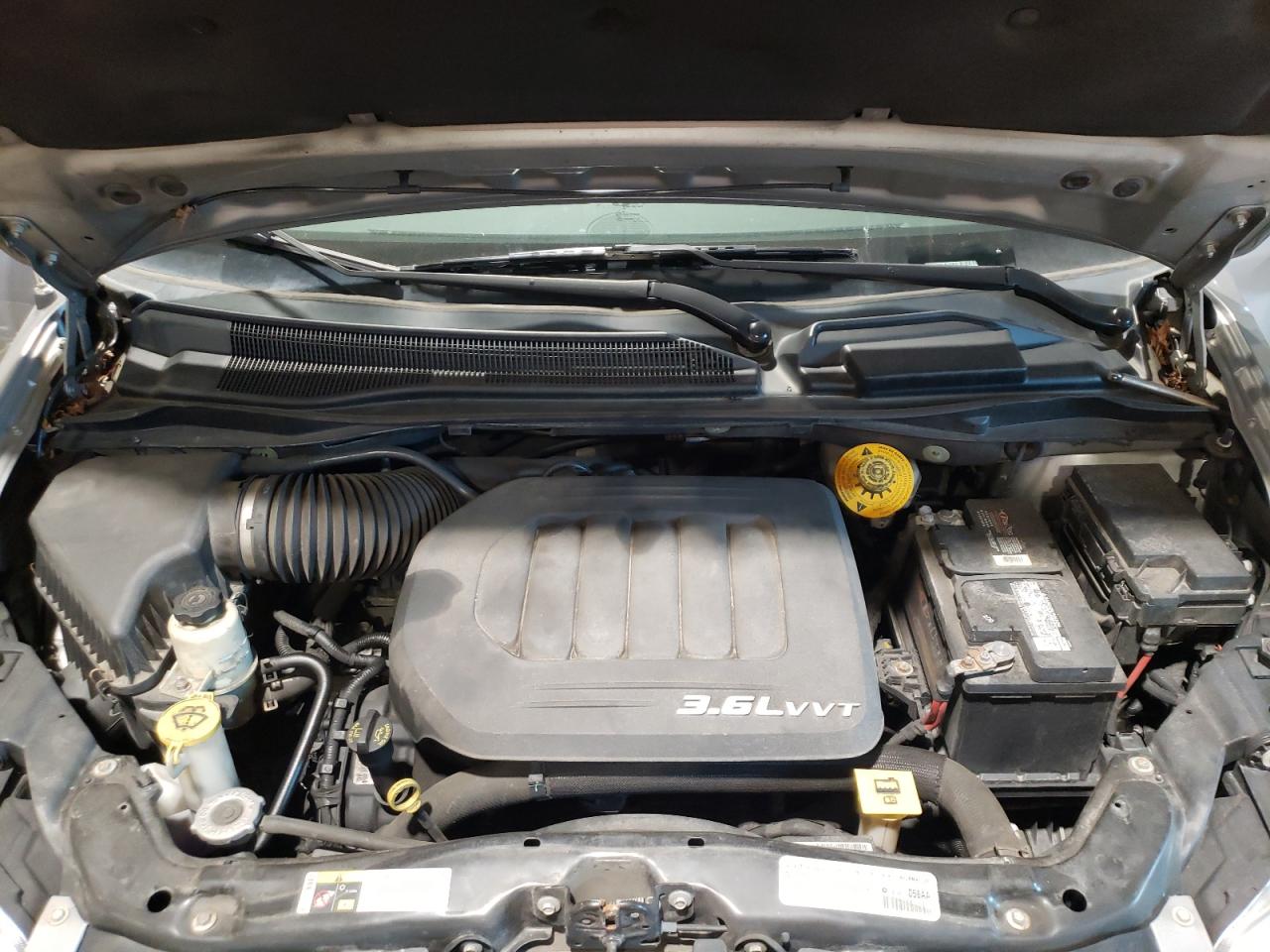 Photo 7 from auction – 2014 CHRYSLER TOWN & COU with VIN 2C4RC1CG4ER454634