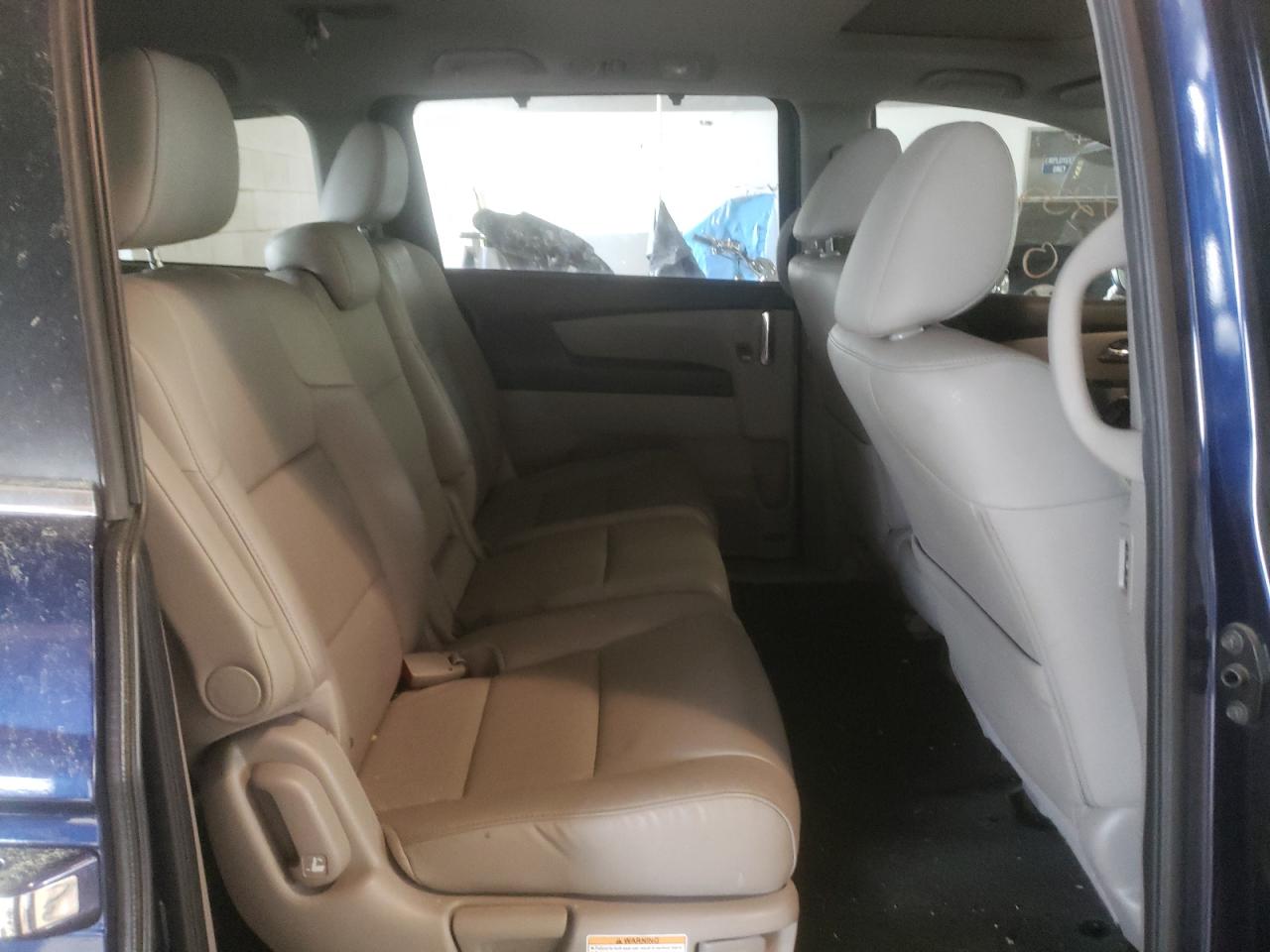 Photo 6 from auction – 2015 HONDA ODYSSEY EX with VIN 5FNRL5H66FB017691
