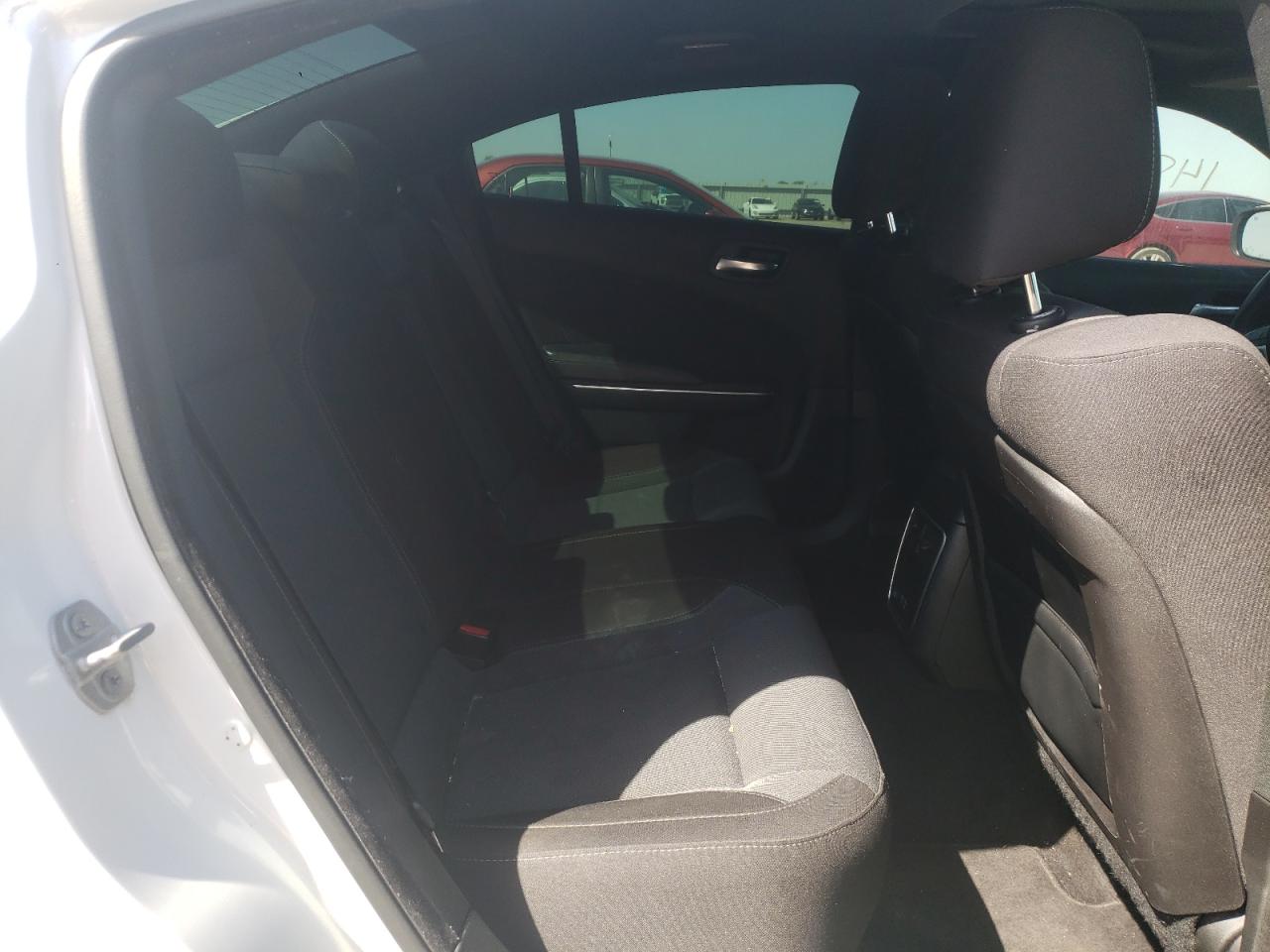 Photo 6 from auction – 2015 DODGE CHARGER SX with VIN 2C3CDXHG4FH770691