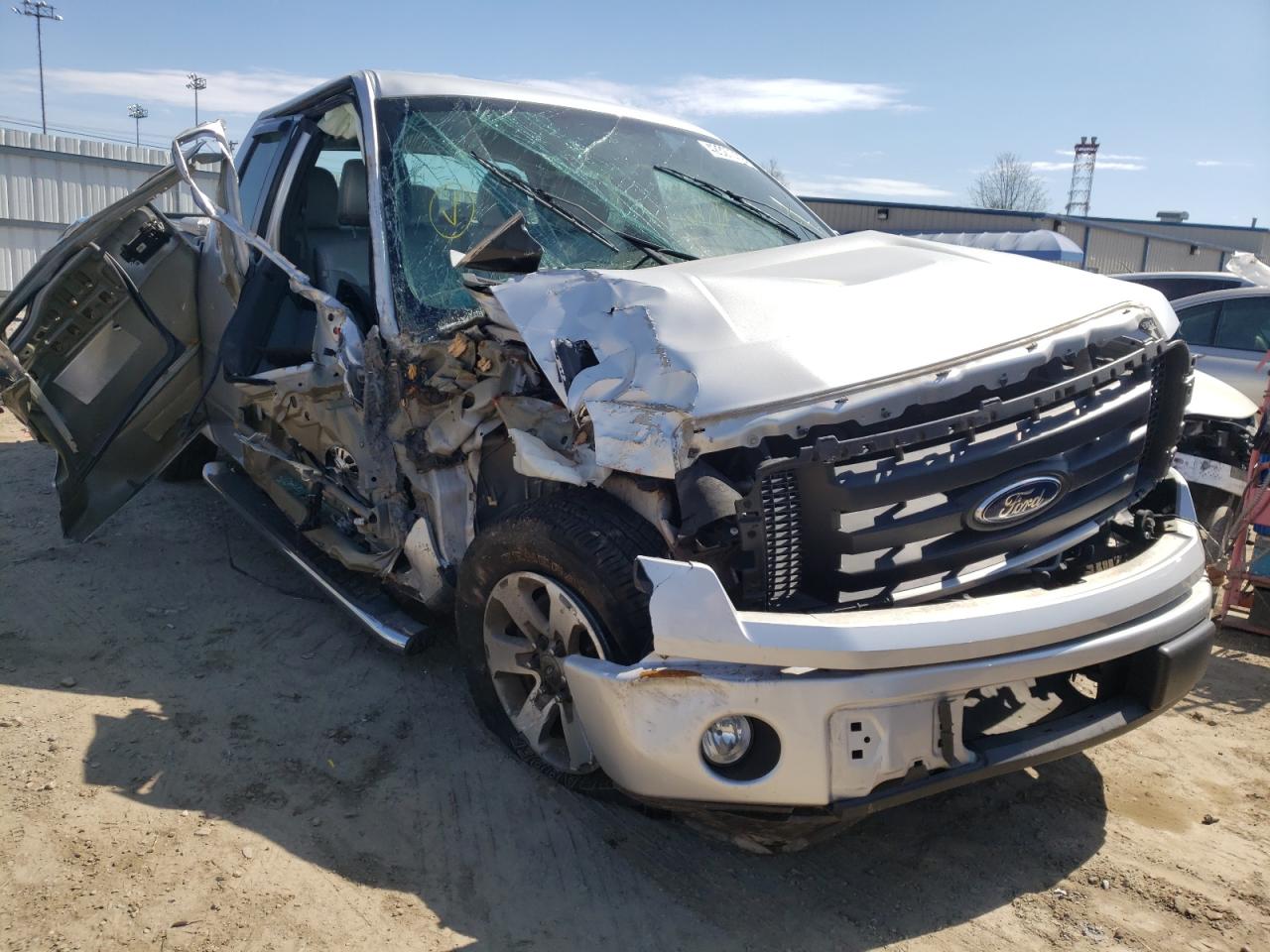 FORD F150 SUPER 2011 with VIN 1FTEX1CM4BFA24906 - Photo from auction