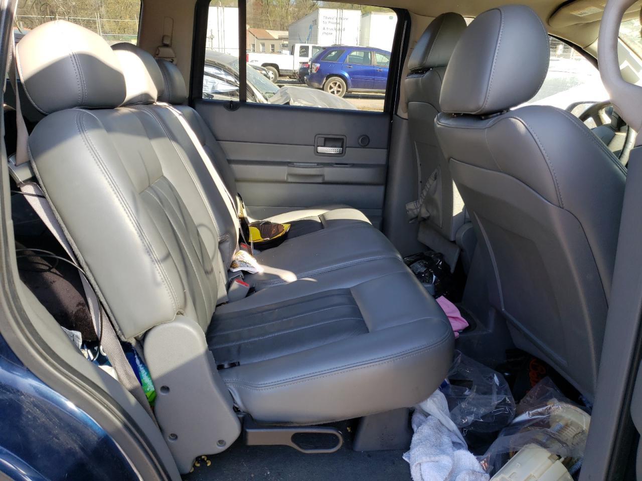 Photo 6 from auction – 2005 DODGE DURANGO LI with VIN 1D4HB58DX5F558687
