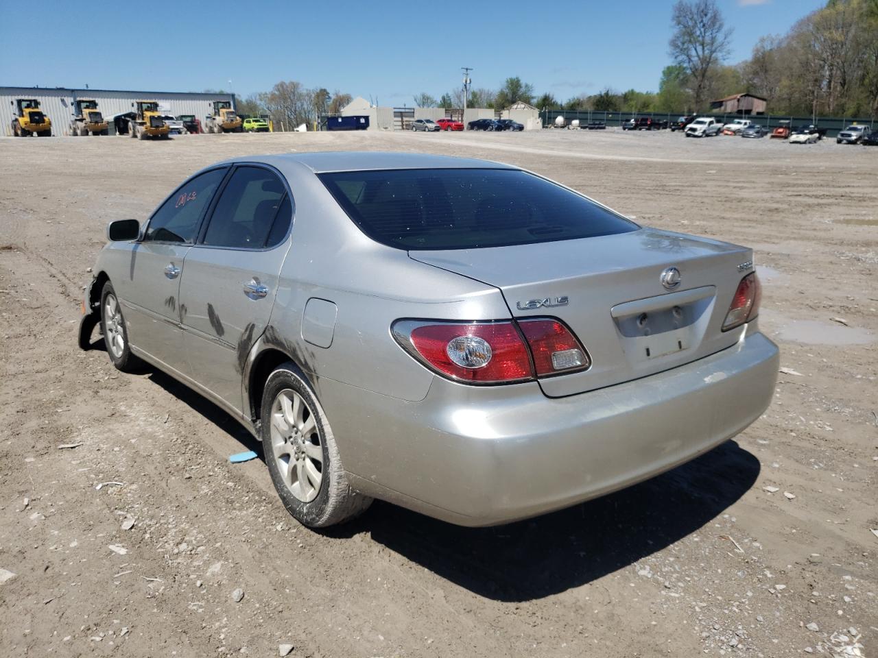 Photo 3 from auction – 2002 LEXUS ES 300 with VIN JTHBF30G025024048