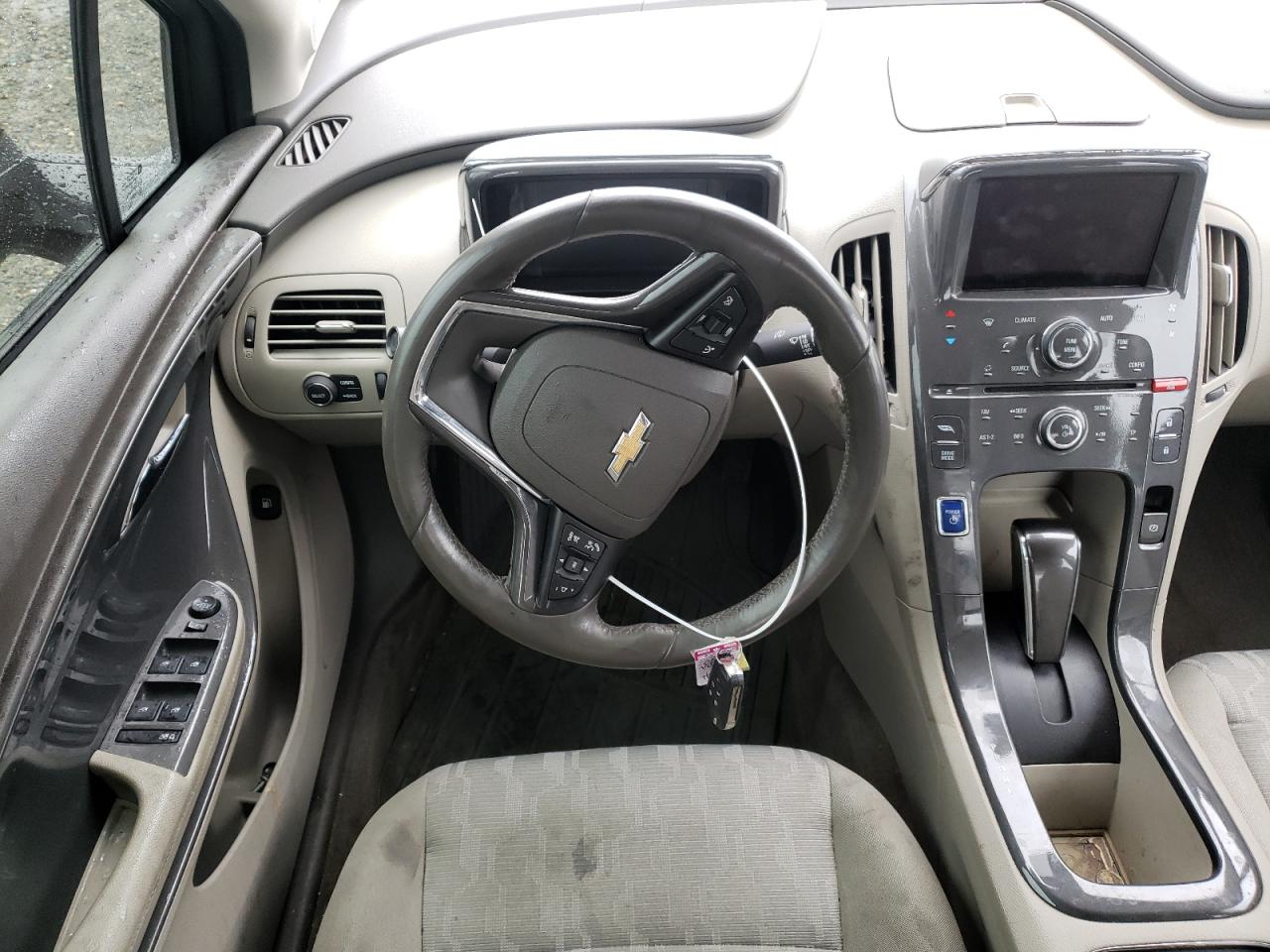 Photo 9 from auction – 2014 CHEVROLET VOLT with VIN 1G1RE6E4XEU165747