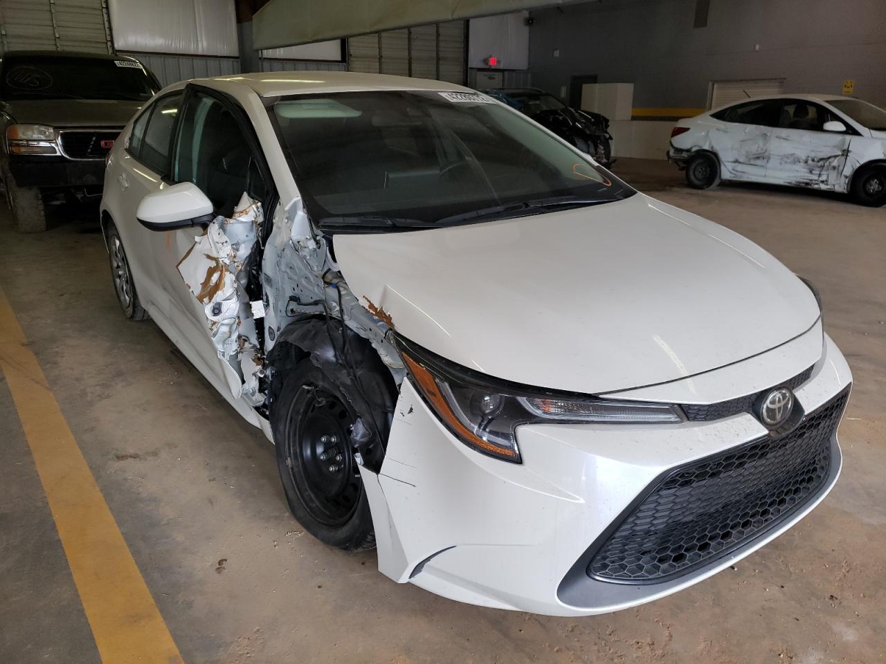 Photo 1 from auction – 2020 TOYOTA COROLLA LE with VIN 5YFEPRAE2LP110431