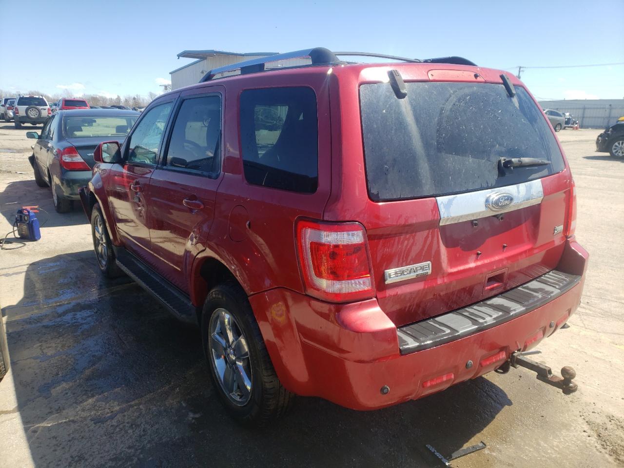 Photo 3 from auction – 2010 FORD ESCAPE LIM with VIN 1FMCU9EG5AKB07932