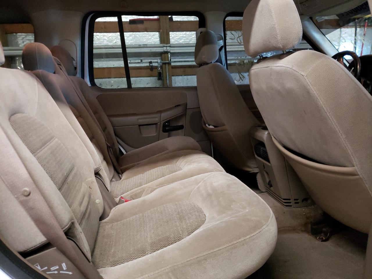 Photo 6 from auction – 2005 FORD EXPLORER X with VIN 1FMZU73E55ZA19590