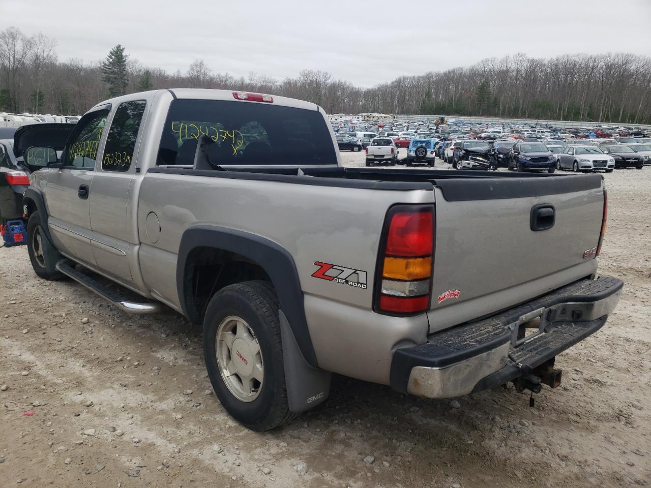 Photo 3 from auction – 2004 GMC NEW SIERRA with VIN 2GTEK19T341147152
