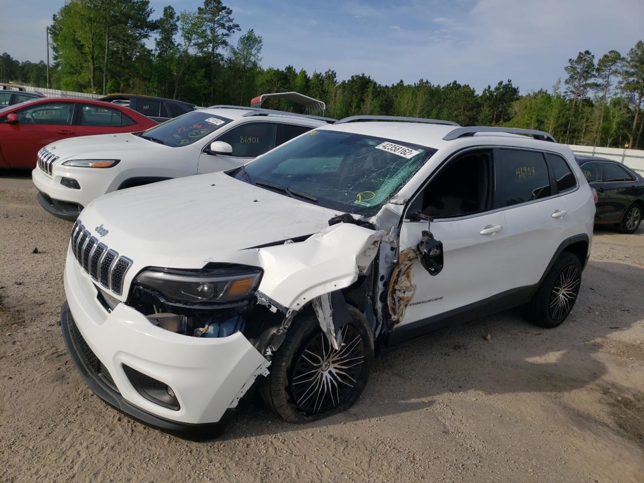 Photo 2 from auction – 2019 JEEP CHEROKEE L with VIN 1C4PJLCX2KD290923