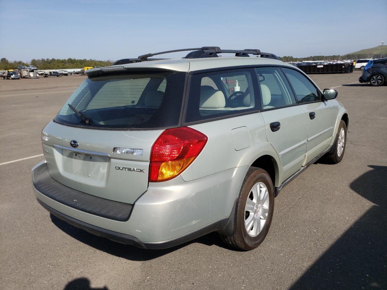 Photo 4 from auction – 2005 SUBARU LEGACY OUT with VIN 4S4BP61C257331690