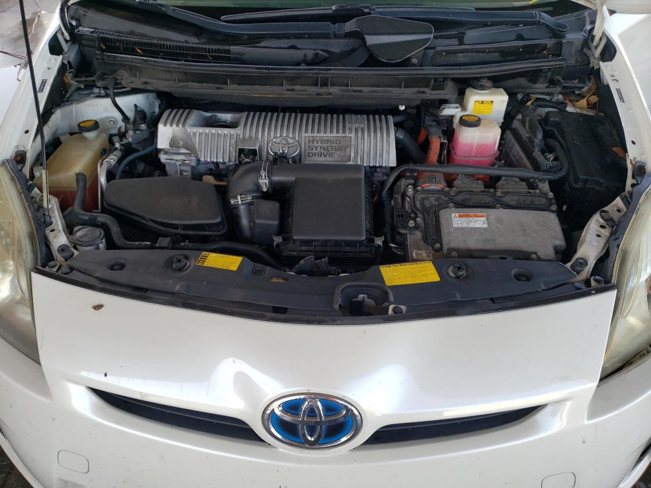 Photo 7 from auction – 2011 TOYOTA PRIUS with VIN JTDKN3DU3B0323003
