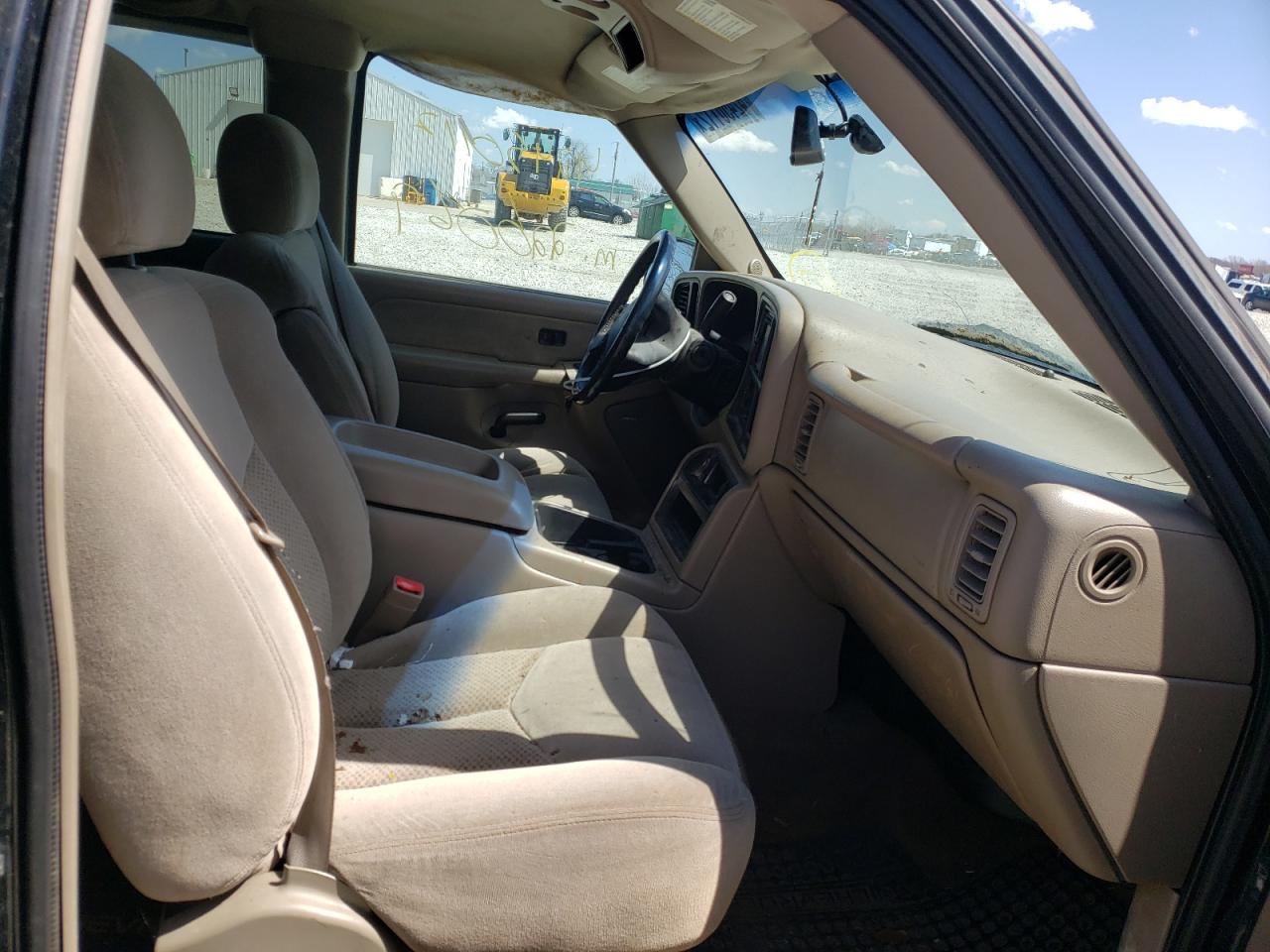 Photo 5 from auction – 2003 CHEVROLET SILVERADO with VIN 1GCEC19T13Z140252