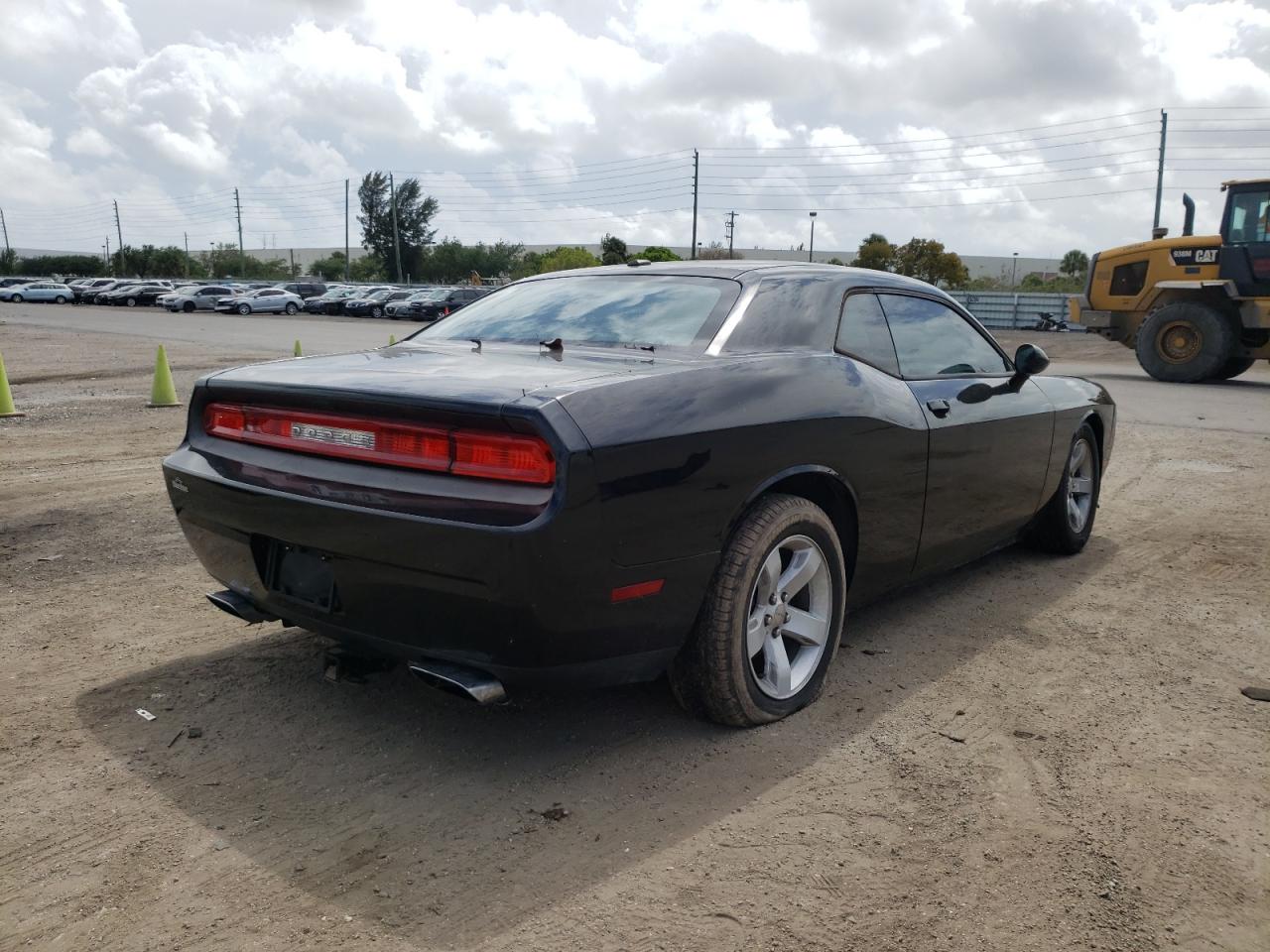 Photo 4 from auction – 2012 DODGE CHALLENGER with VIN 2C3CDYAGXCH214218