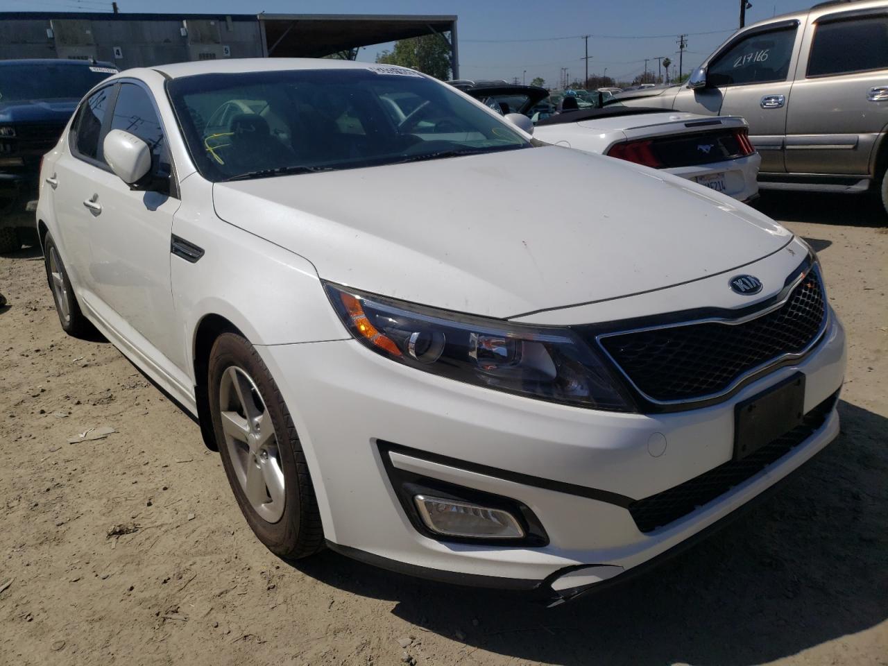 KIA OPTIMA LX 2015 with VIN KNAGM4A70F5654138 - Photo from auction