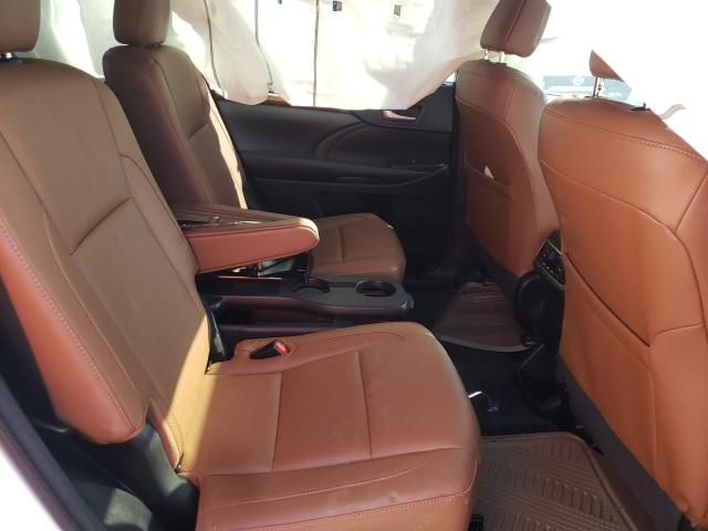 Photo 6 from auction – 2018 TOYOTA HIGHLANDER with VIN 5TDDZRFH5JS830545
