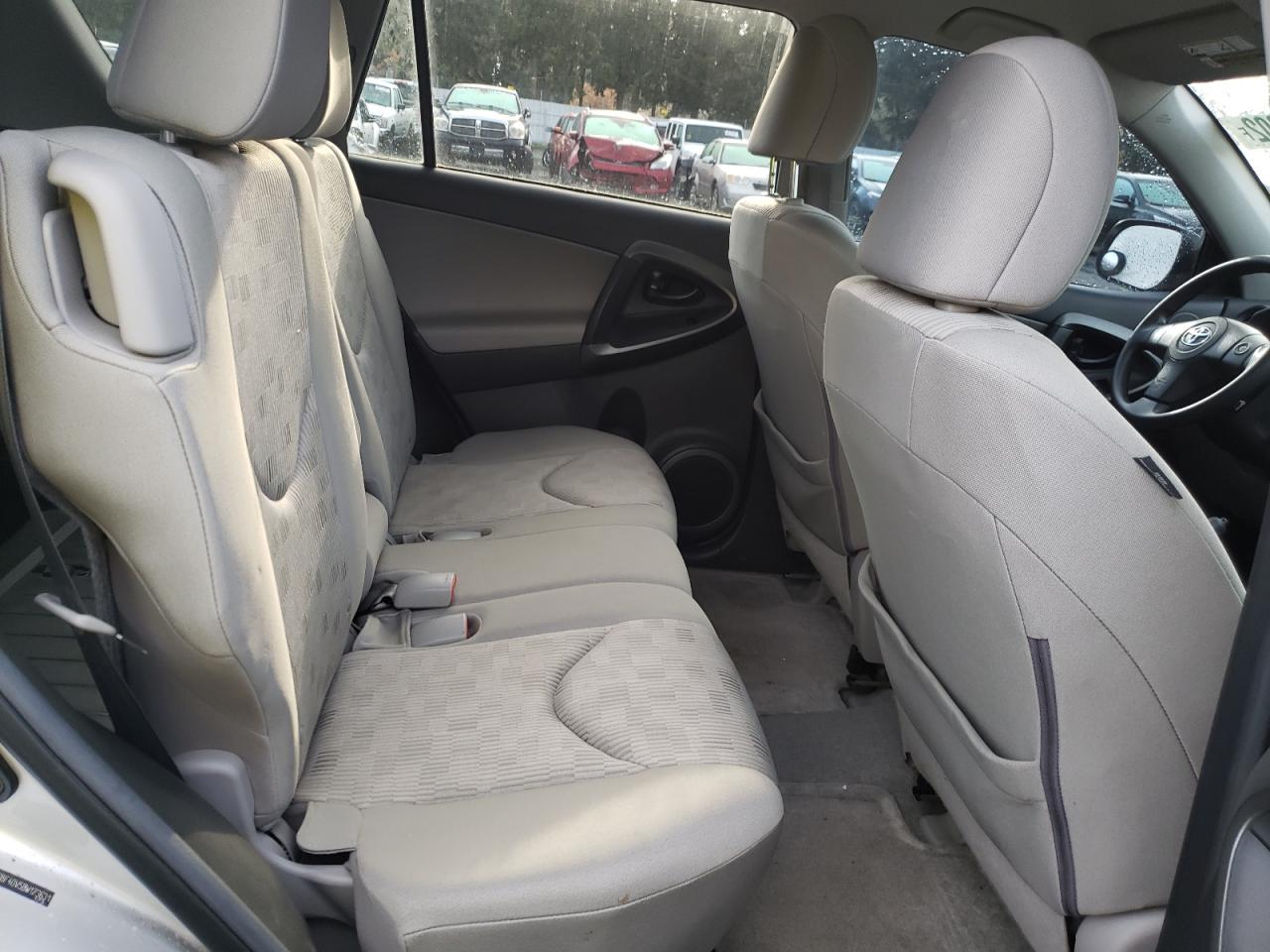 Photo 6 from auction – 2011 TOYOTA RAV4 with VIN 2T3BF4DV5BW173631