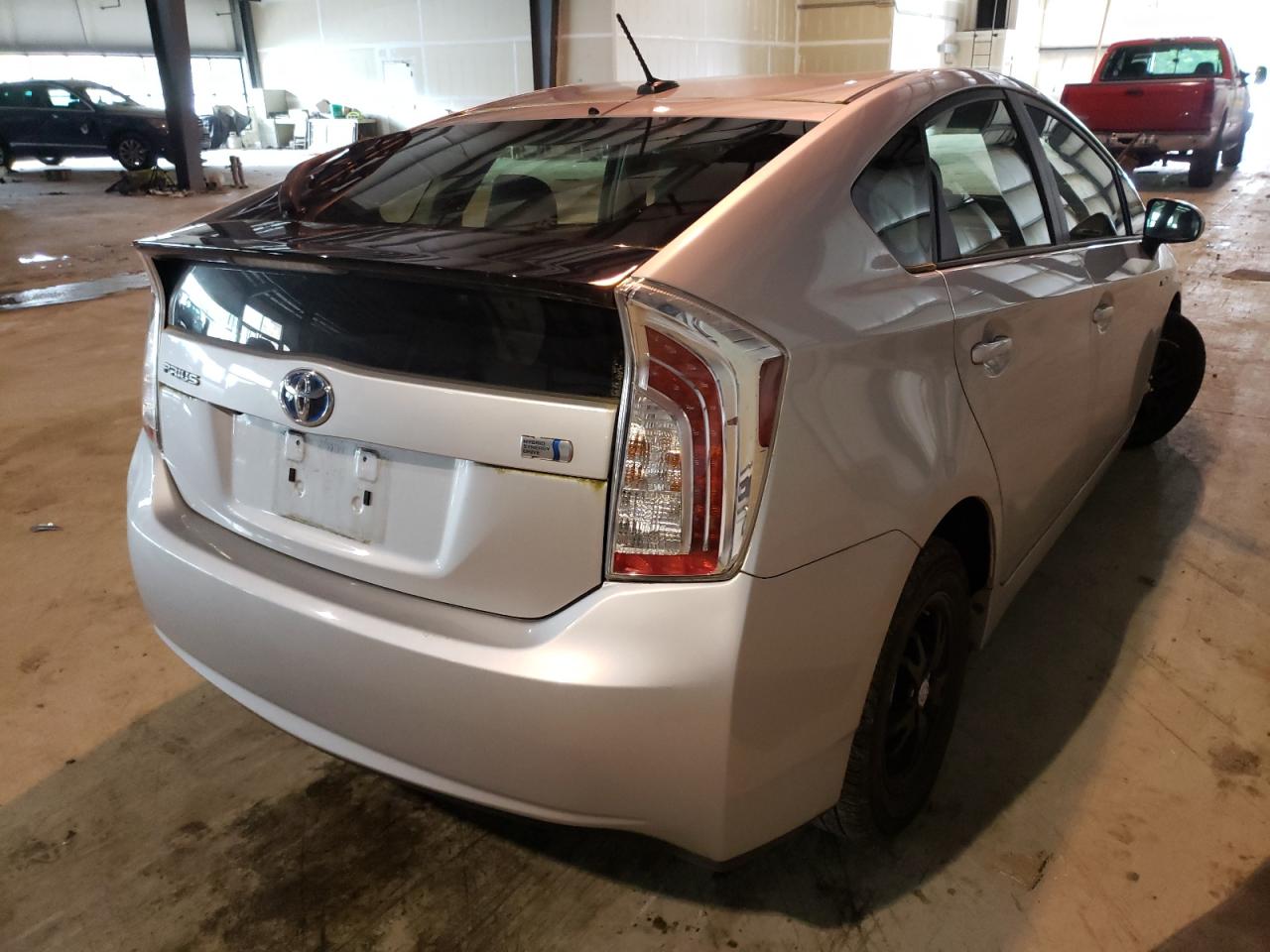 Photo 4 from auction – 2012 TOYOTA PRIUS with VIN JTDKN3DU6C5429322