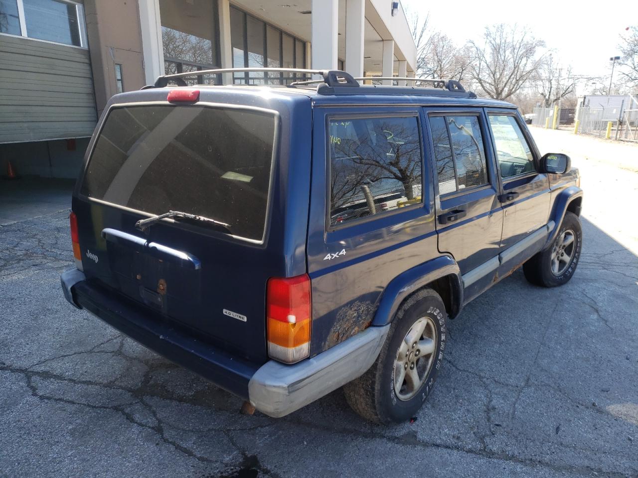 Photo 4 from auction – 2000 JEEP CHEROKEE S with VIN 1J4FF48S4YL174793