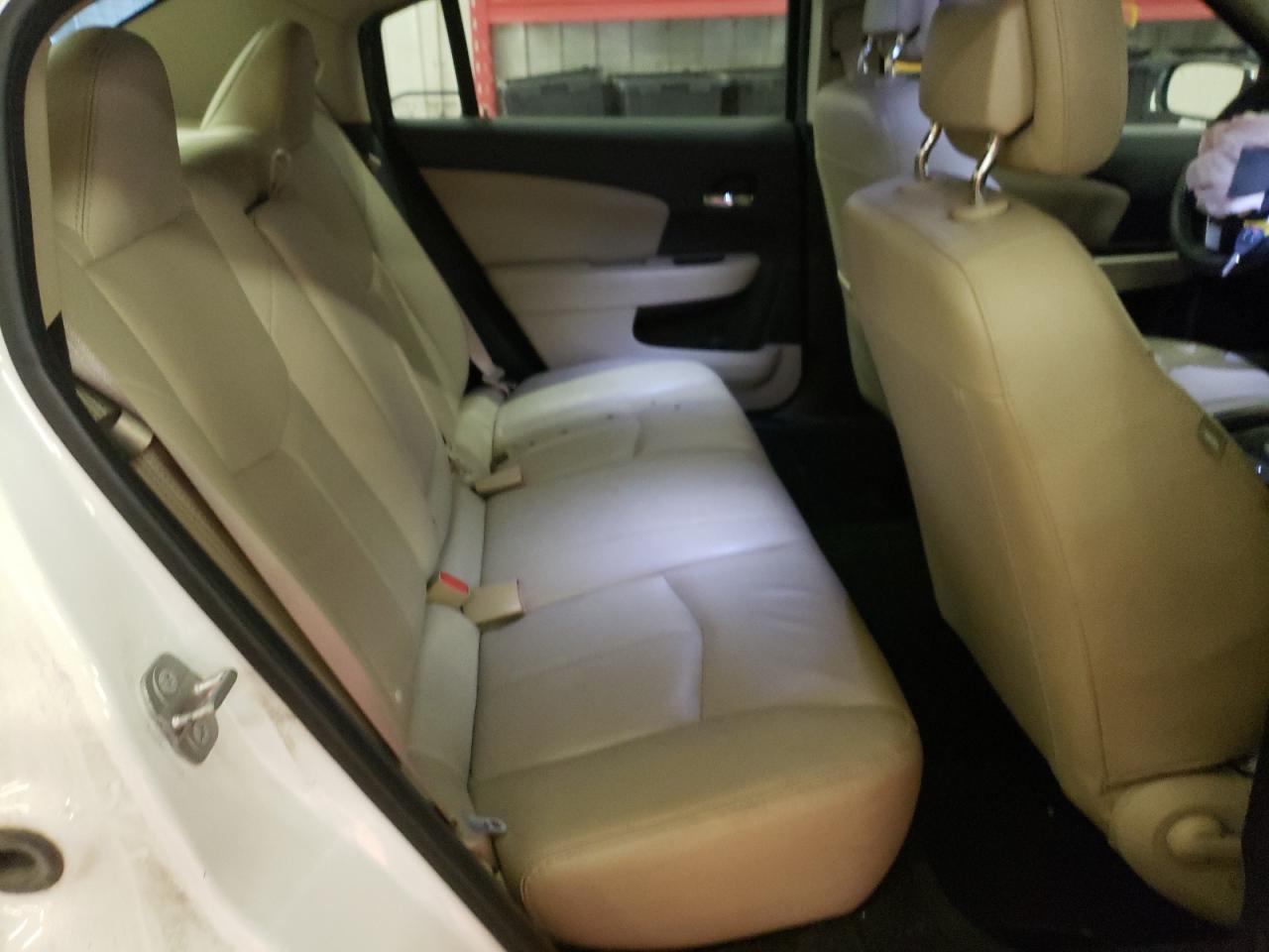 Photo 6 from auction – 2014 CHRYSLER 200 LIMITE with VIN 1C3CCBCG8EN193411