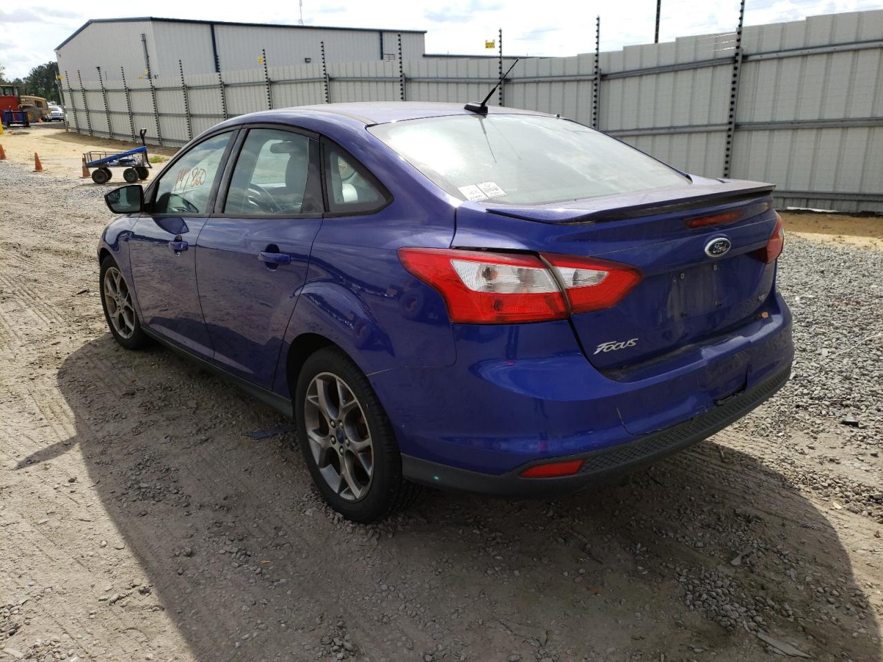 Photo 3 from auction – 2013 FORD FOCUS SE with VIN 1FADP3F29DL171539