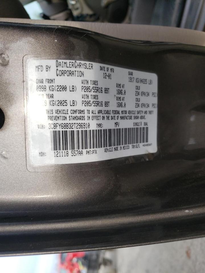 Photo 10 from auction – 2002 CHRYSLER PT CRUISER with VIN 3C8FY68B32T296910