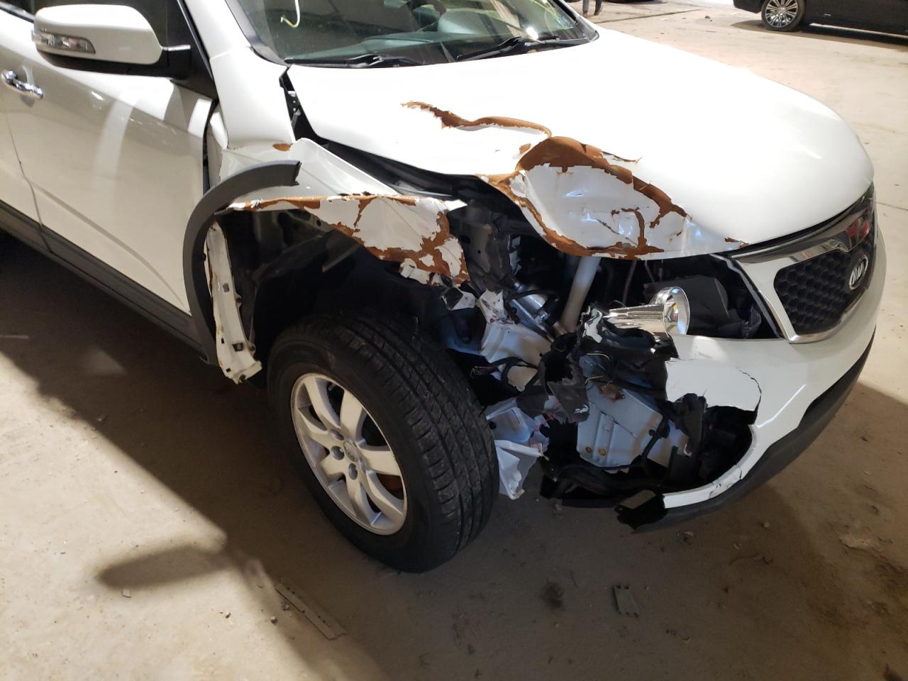 Photo 9 from auction – 2012 KIA SORENTO BA with VIN 5XYKTCA68CG269320