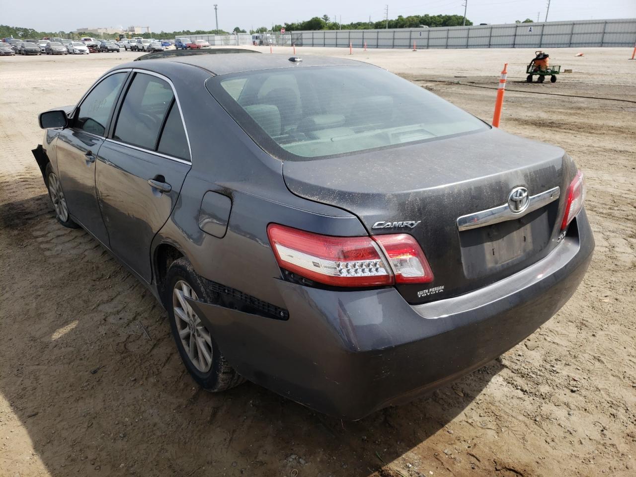 Photo 3 from auction – 2011 TOYOTA CAMRY SE with VIN 4T1BK3EK7BU629437
