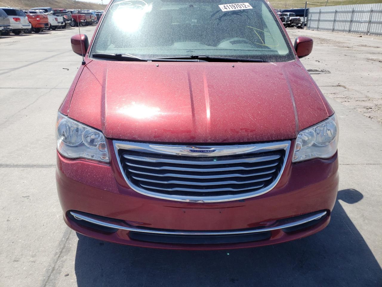 Photo 9 from auction – 2015 CHRYSLER TOWN & COU with VIN 2C4RC1BG0FR718080