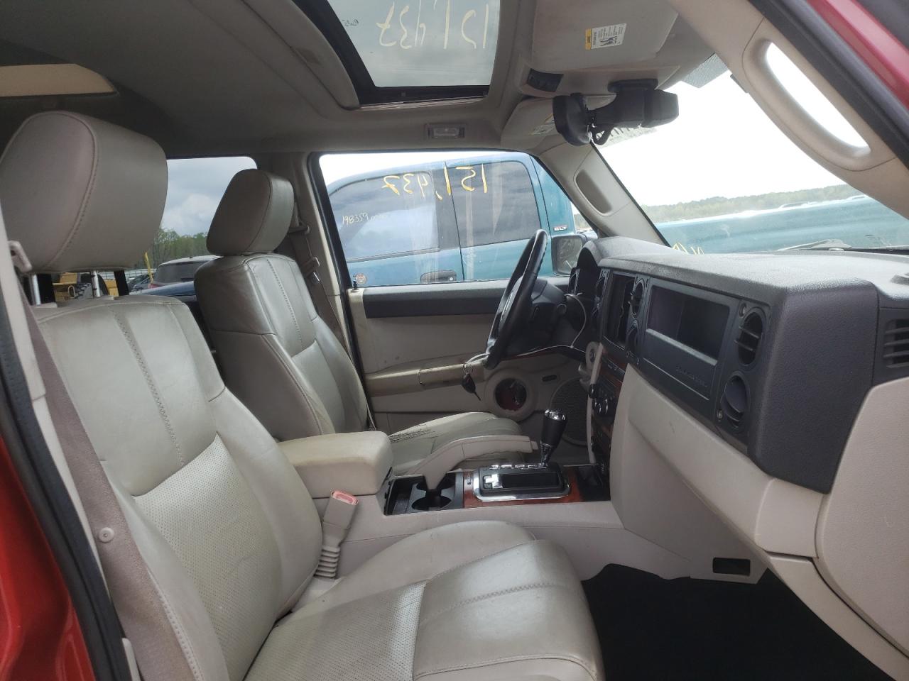 Photo 5 from auction – 2006 JEEP COMMANDER with VIN 1J8HG58256C293511