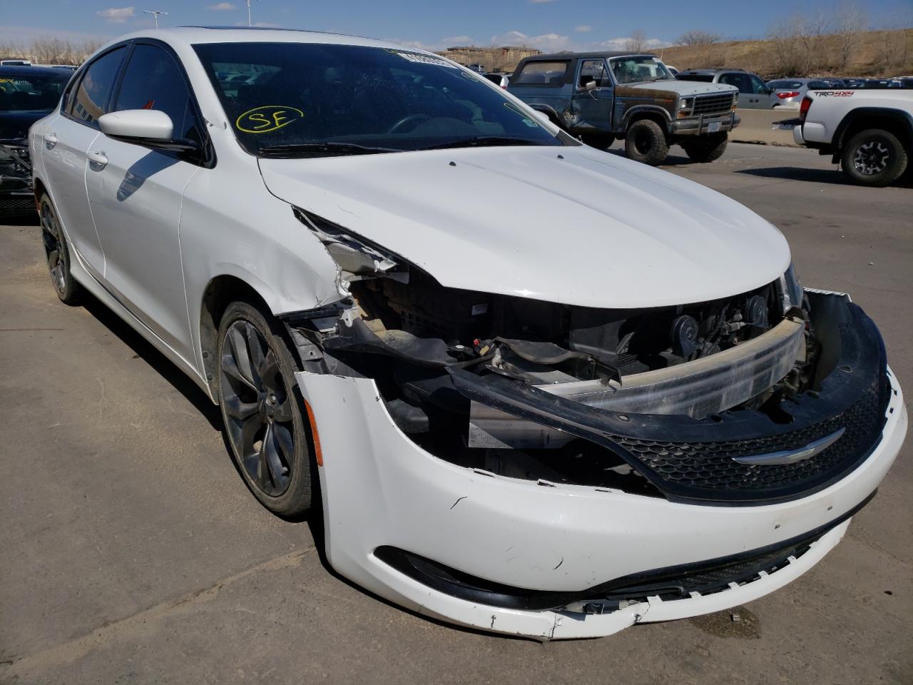 CHRYSLER 200 S 2015 with VIN 1C3CCCDG3FN553402 - Photo from auction
