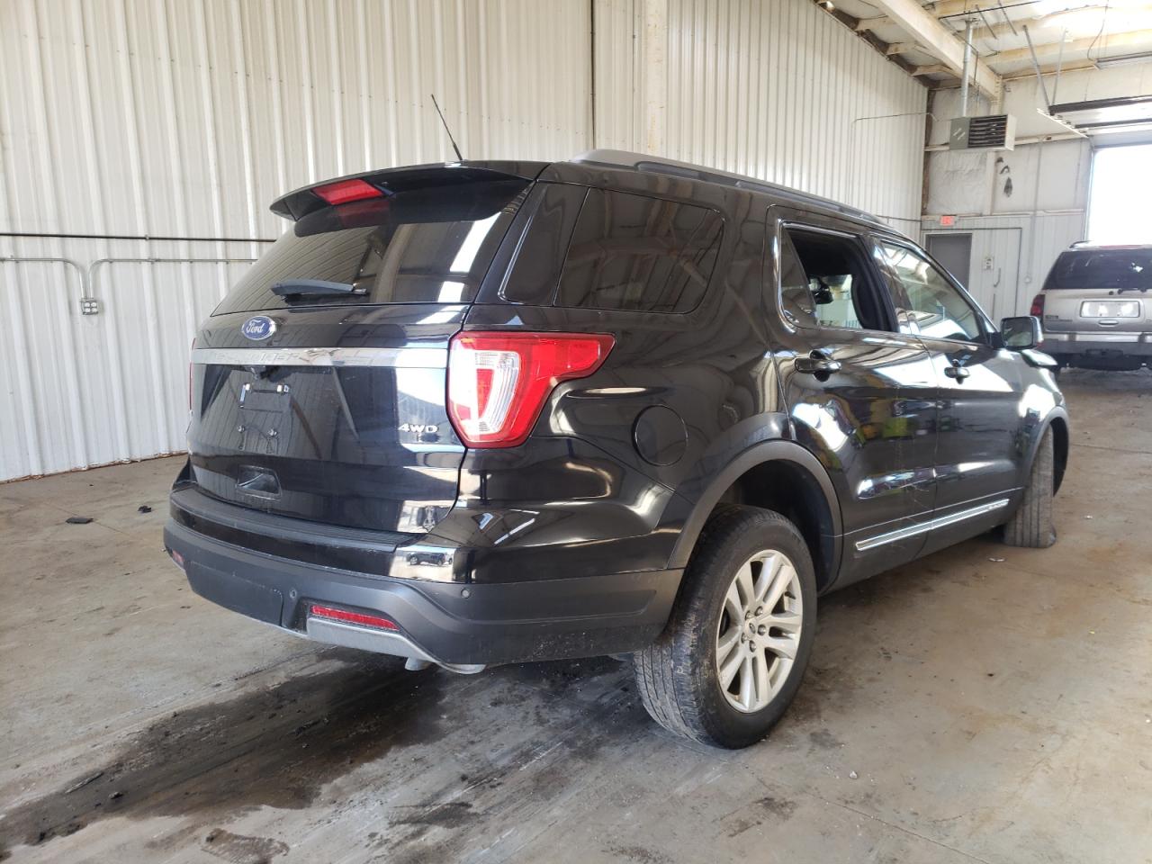 صورة رقم 4 من المزاد - 2019 FORD EXPLORER X مع VIN 1FM5K8D89KGA45569