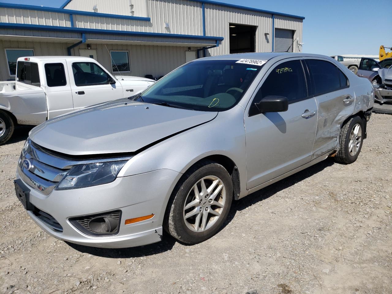 Photo 2 from auction – 2010 FORD FUSION S with VIN 3FAHP0GA0AR338700