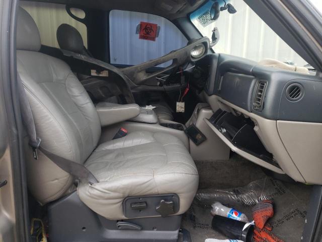 Photo 5 from auction – 2002 CHEVROLET SUBURBAN K with VIN 3GNFK16Z82G348568
