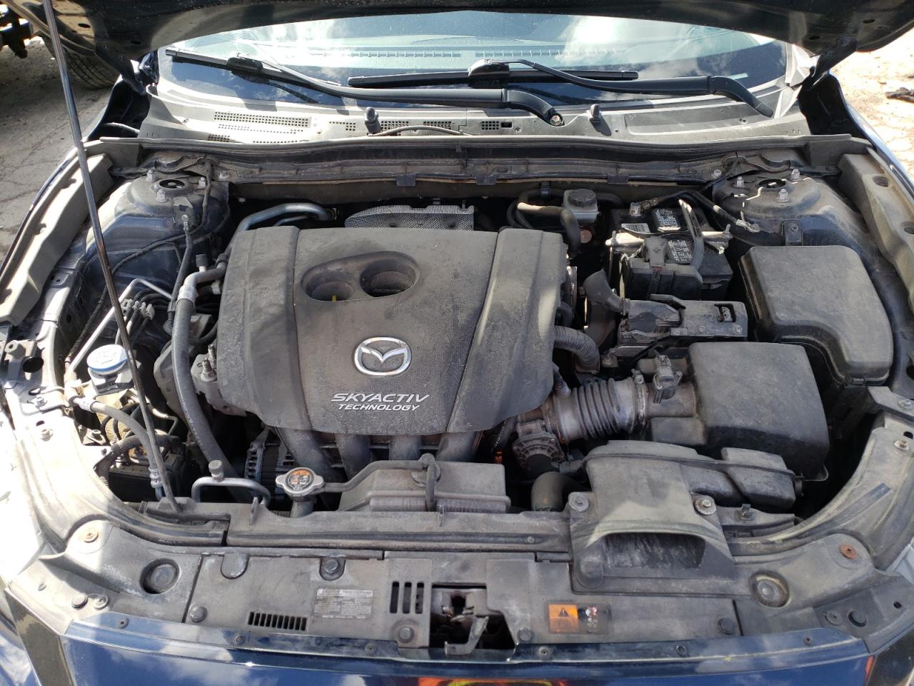 Photo 7 from auction – 2016 MAZDA 3 TOURING with VIN JM1BM1L78G1333675