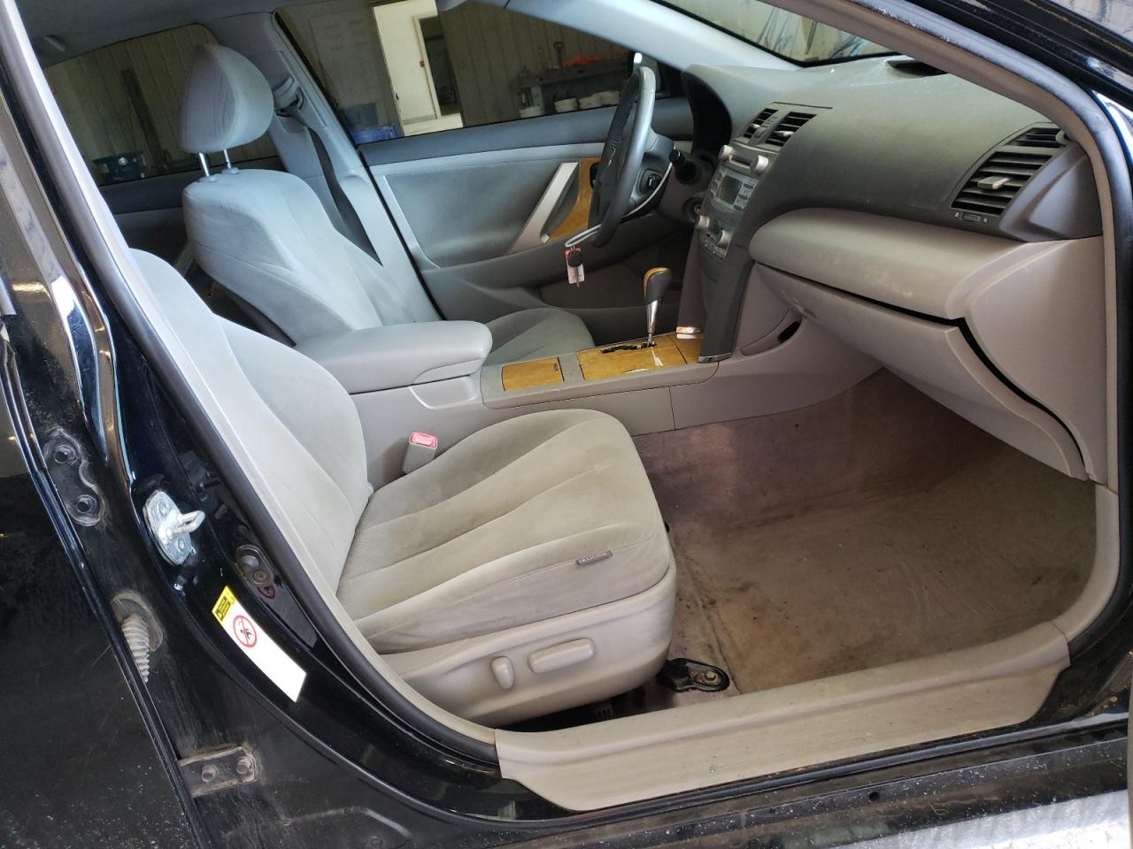 Photo 5 from auction – 2007 TOYOTA CAMRY CE with VIN JTNBE46K273087172